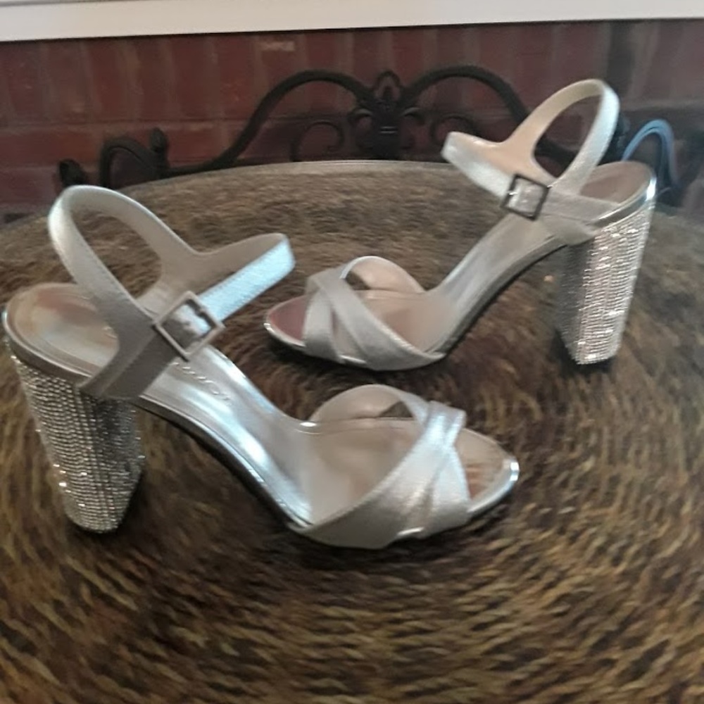 Caparros Shoes